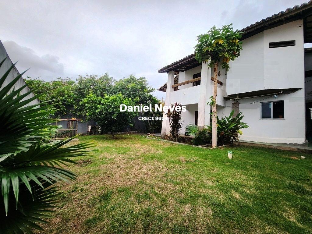 Casa à venda com 4 quartos, 207m² - Foto 1