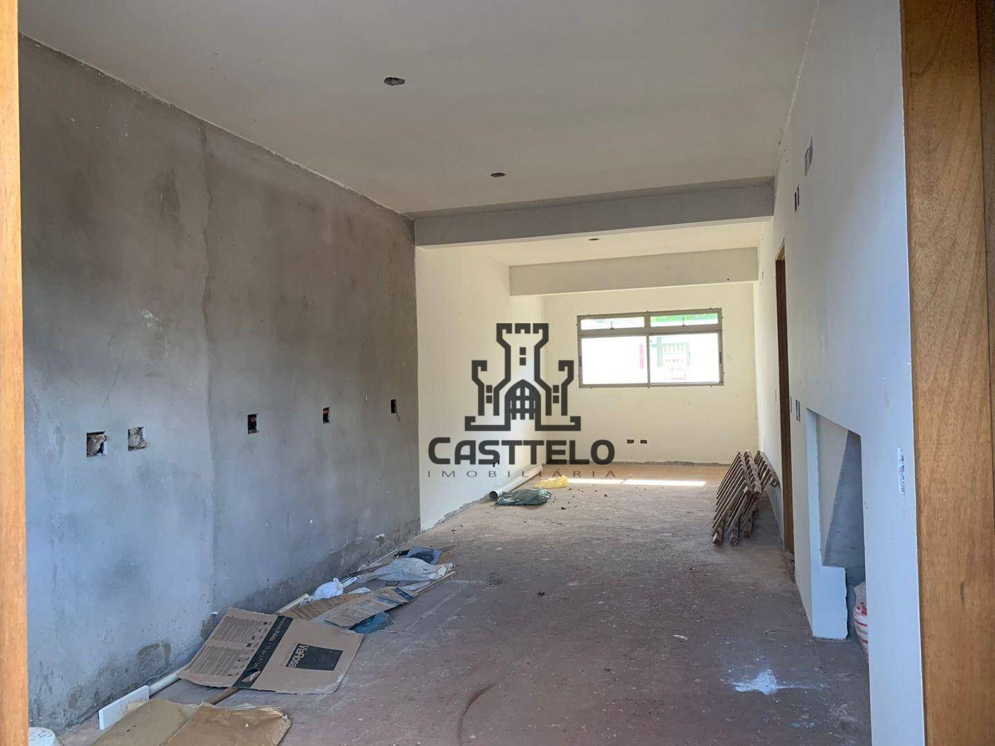 Sobrado à venda com 5 quartos, 204m² - Foto 2