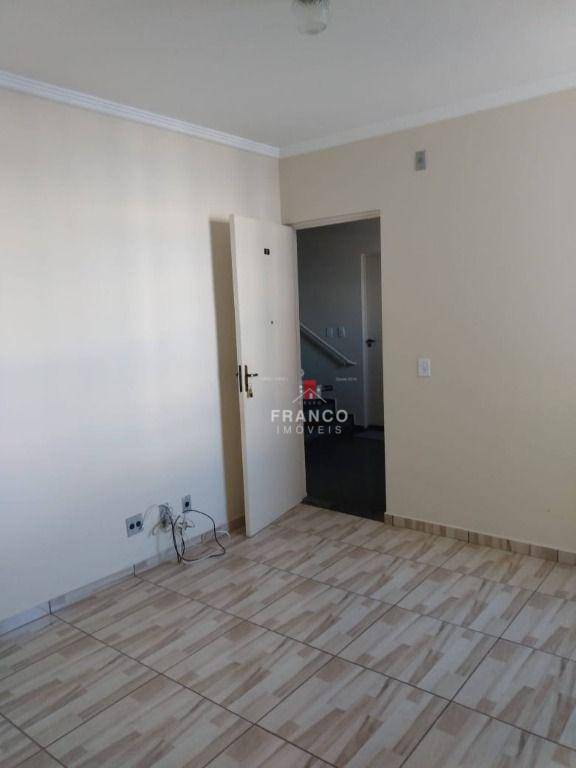 Apartamento à venda com 2 quartos, 45m² - Foto 3