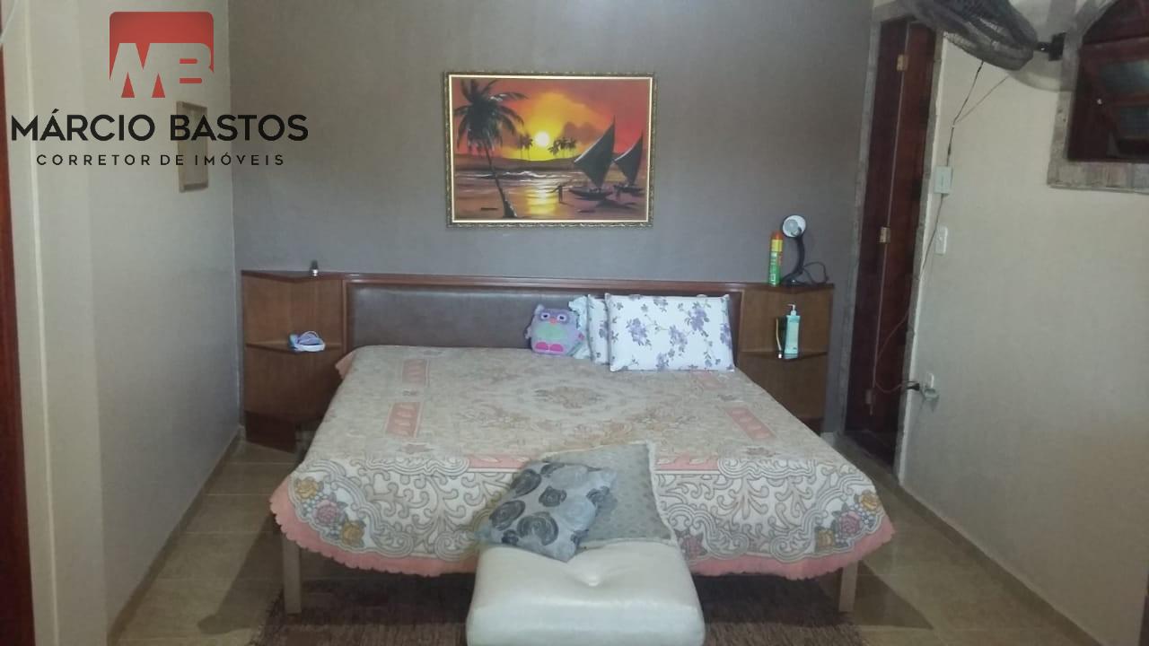 Casa à venda com 4 quartos, 450m² - Foto 9