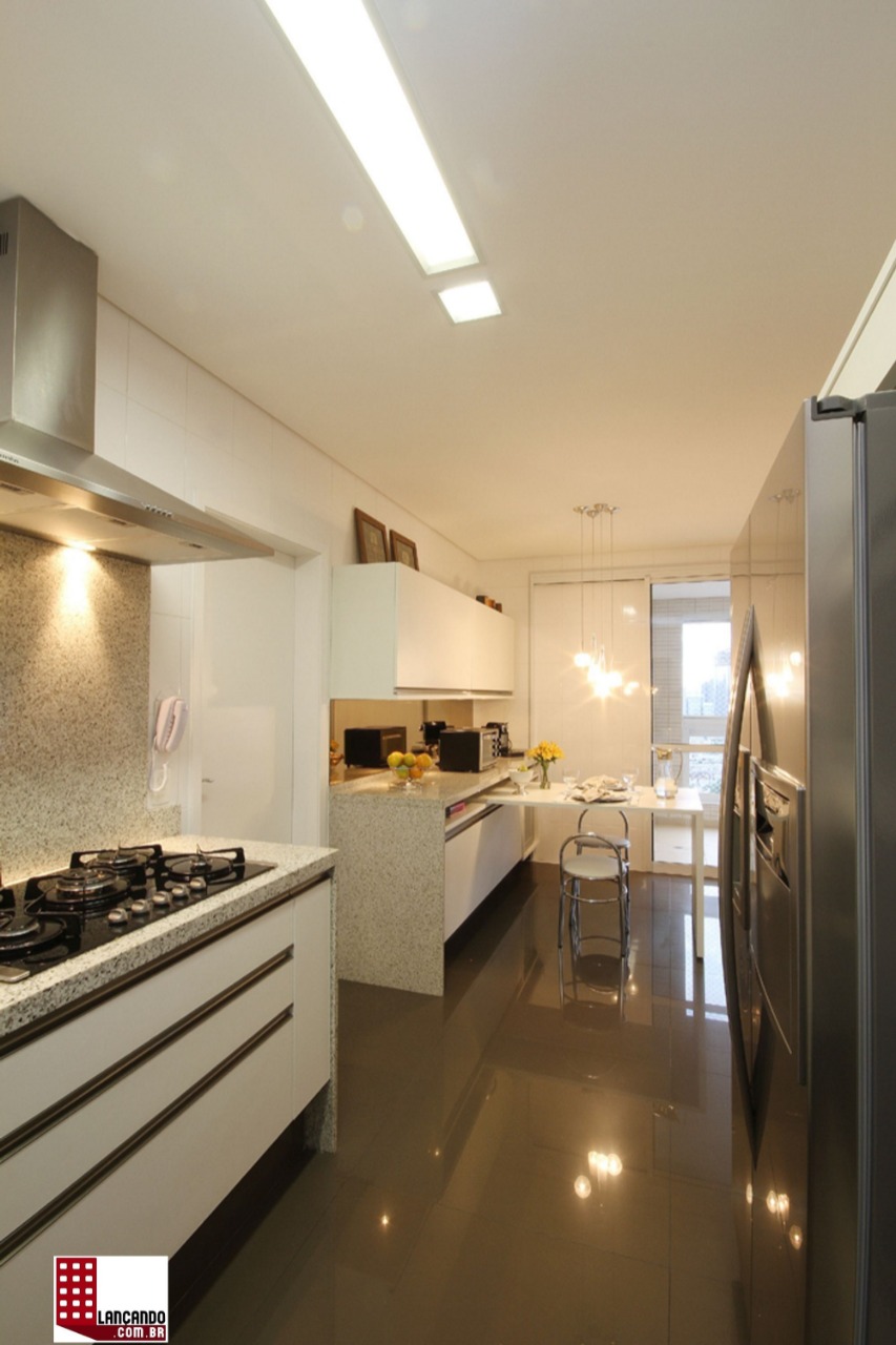 Apartamento à venda com 4 quartos, 234m² - Foto 8