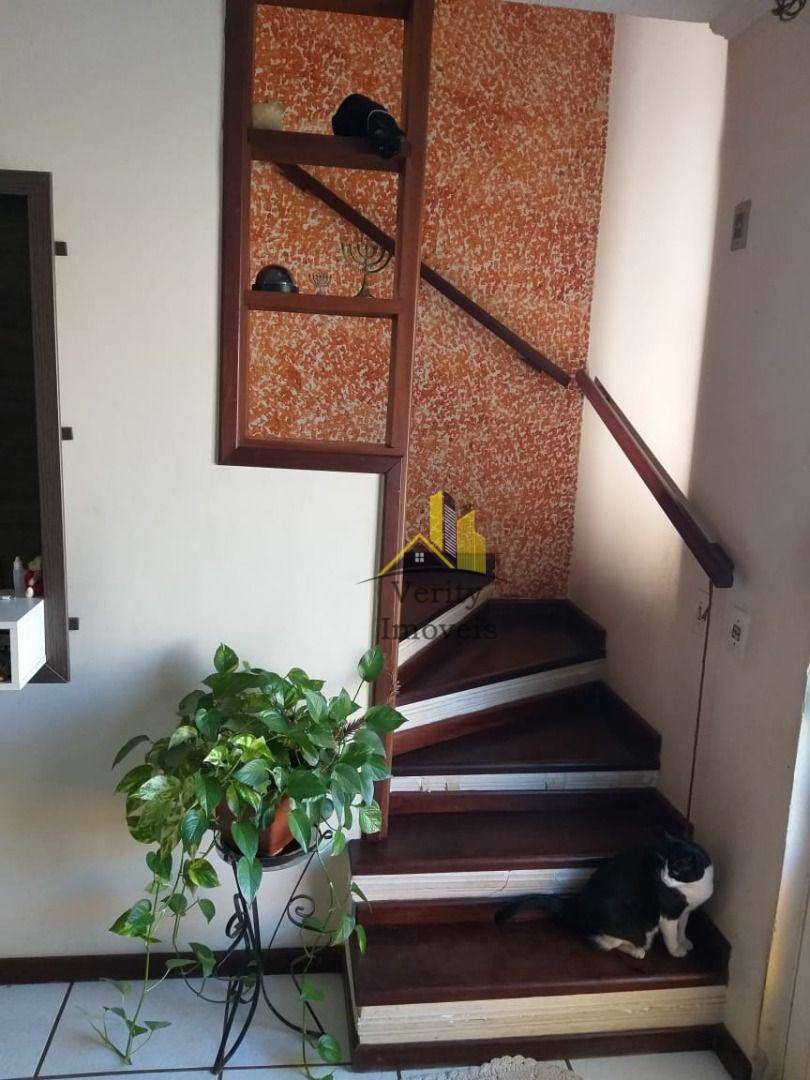 Sobrado à venda com 2 quartos, 60m² - Foto 6