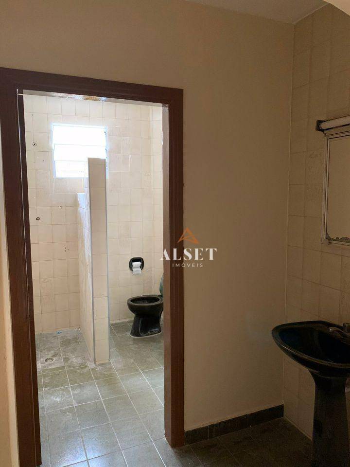 Sobrado à venda e aluguel com 3 quartos, 240m² - Foto 10