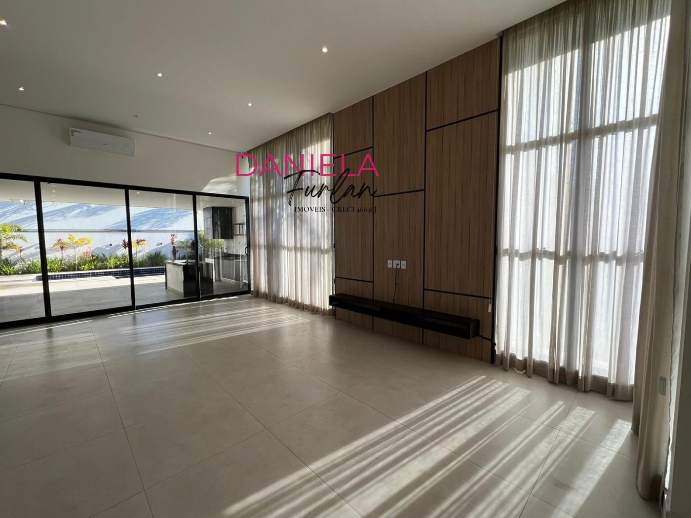 Casa de Condomínio para alugar com 3 quartos, 250m² - Foto 6