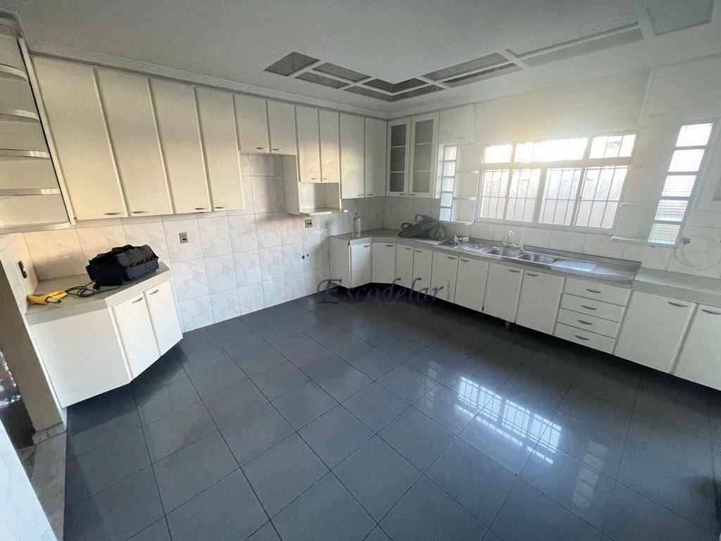 Sobrado à venda com 8 quartos, 320m² - Foto 5