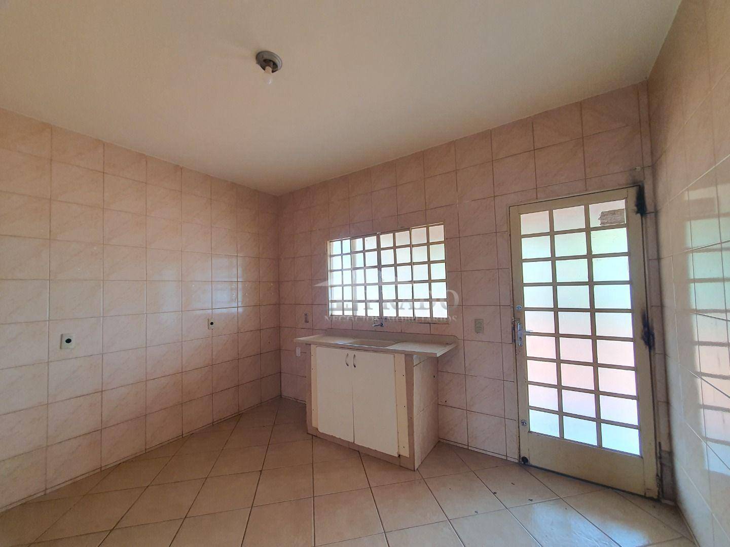 Casa para alugar com 3 quartos, 90m² - Foto 17