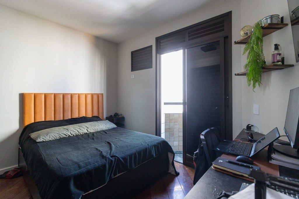 Apartamento à venda com 3 quartos, 122m² - Foto 4