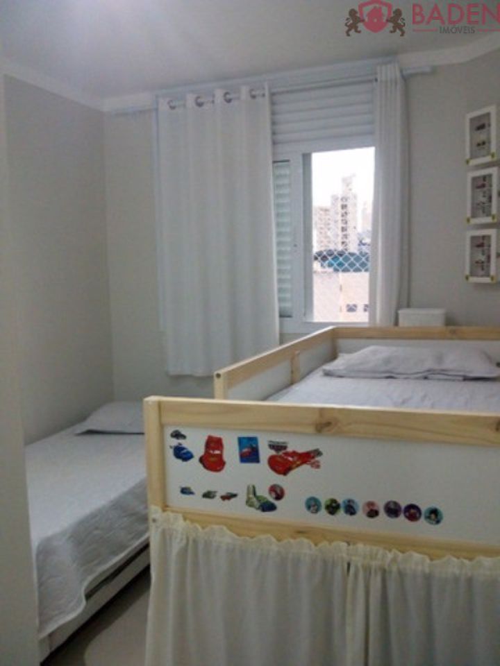 Apartamento à venda com 1 quarto, 38m² - Foto 12