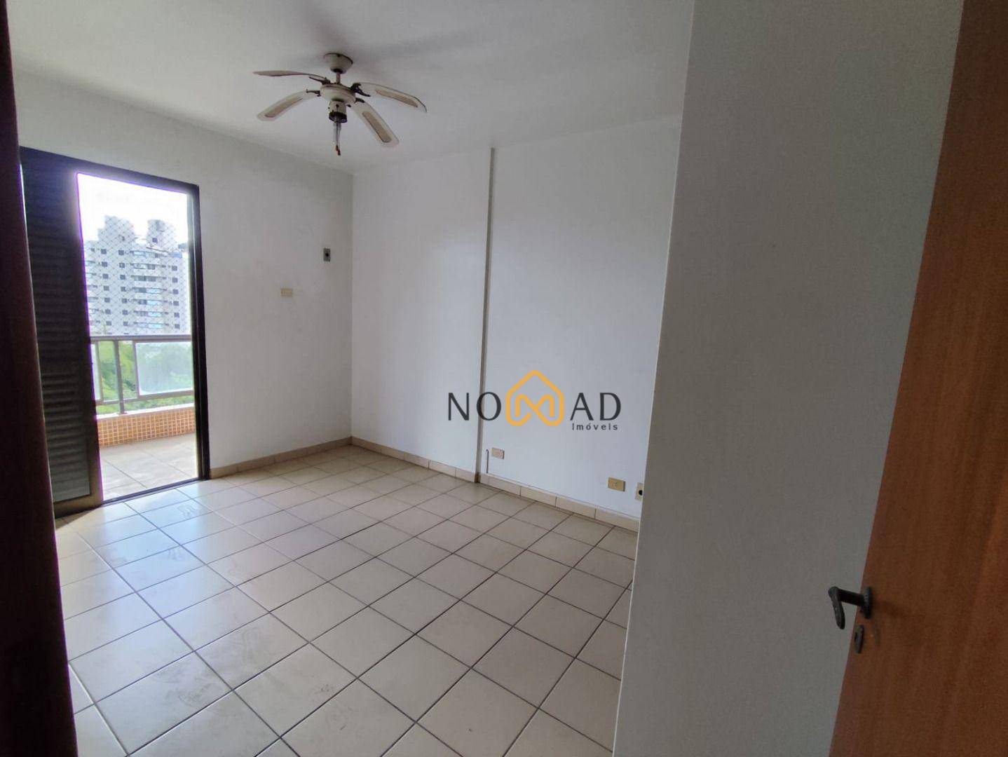 Apartamento à venda com 4 quartos, 195m² - Foto 7