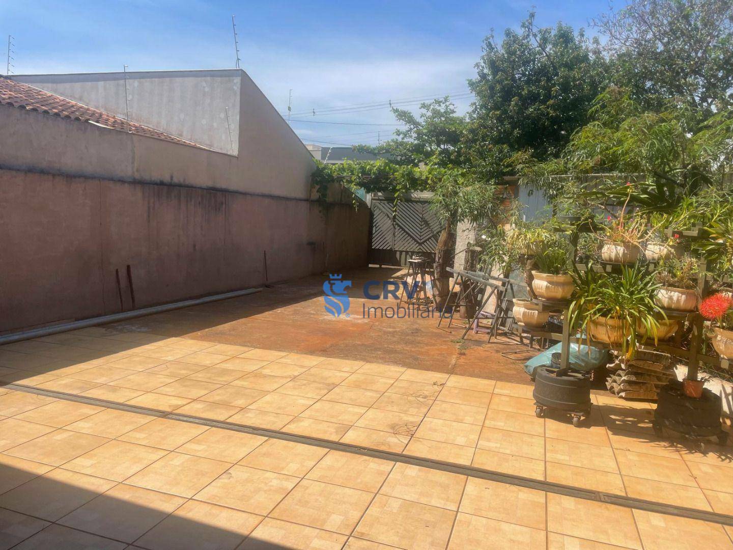 Sobrado à venda com 3 quartos, 220m² - Foto 2