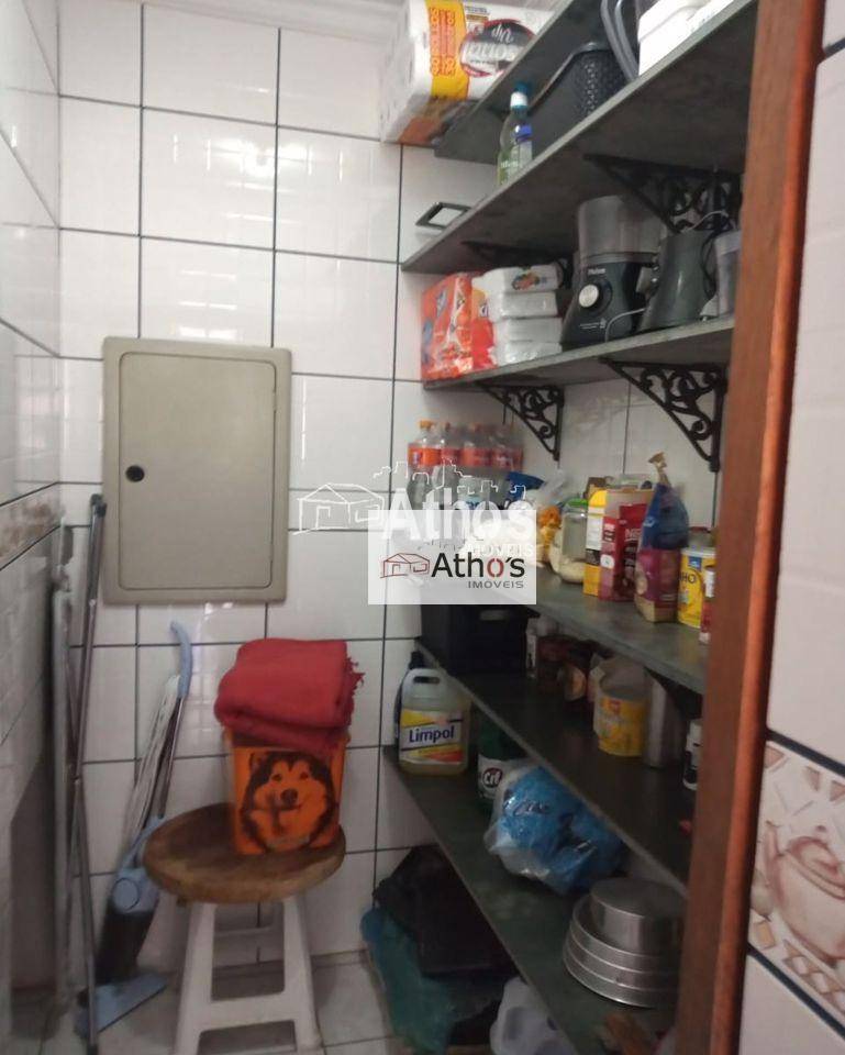 Casa à venda com 3 quartos, 250m² - Foto 13