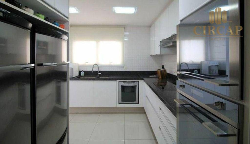 Apartamento à venda com 4 quartos, 216m² - Foto 5