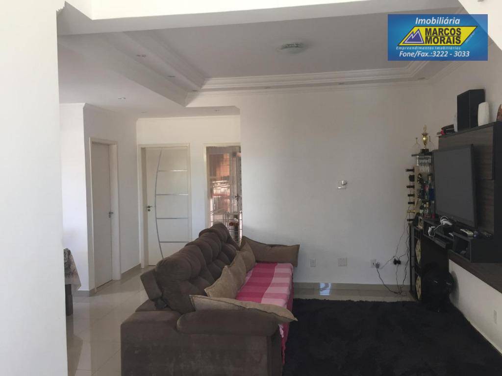 Casa de Condomínio à venda com 3 quartos, 200m² - Foto 9