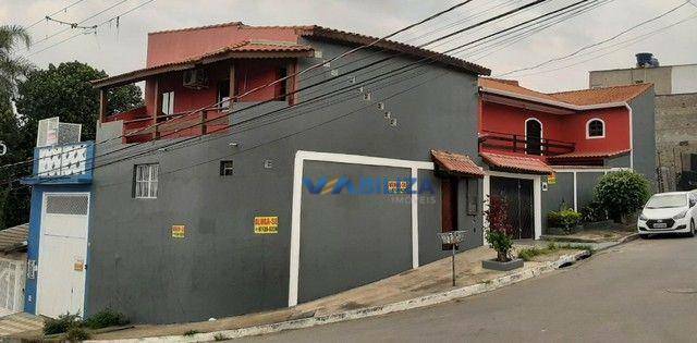 Sobrado à venda com 5 quartos, 300m² - Foto 1