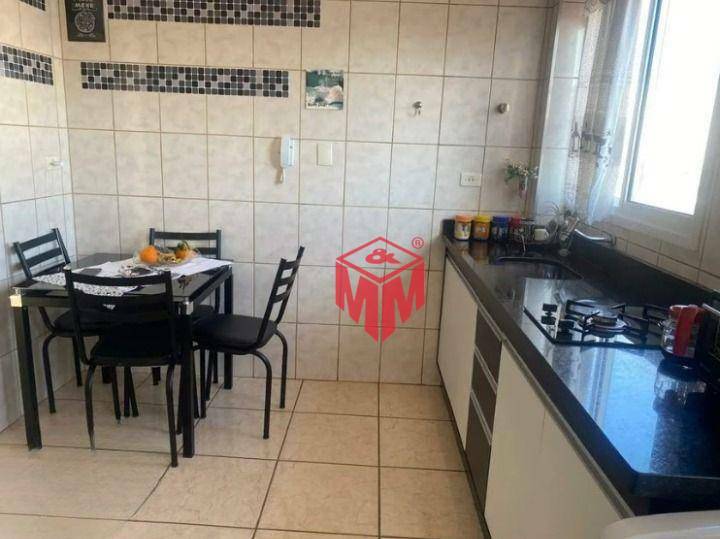 Apartamento à venda com 2 quartos, 62m² - Foto 4