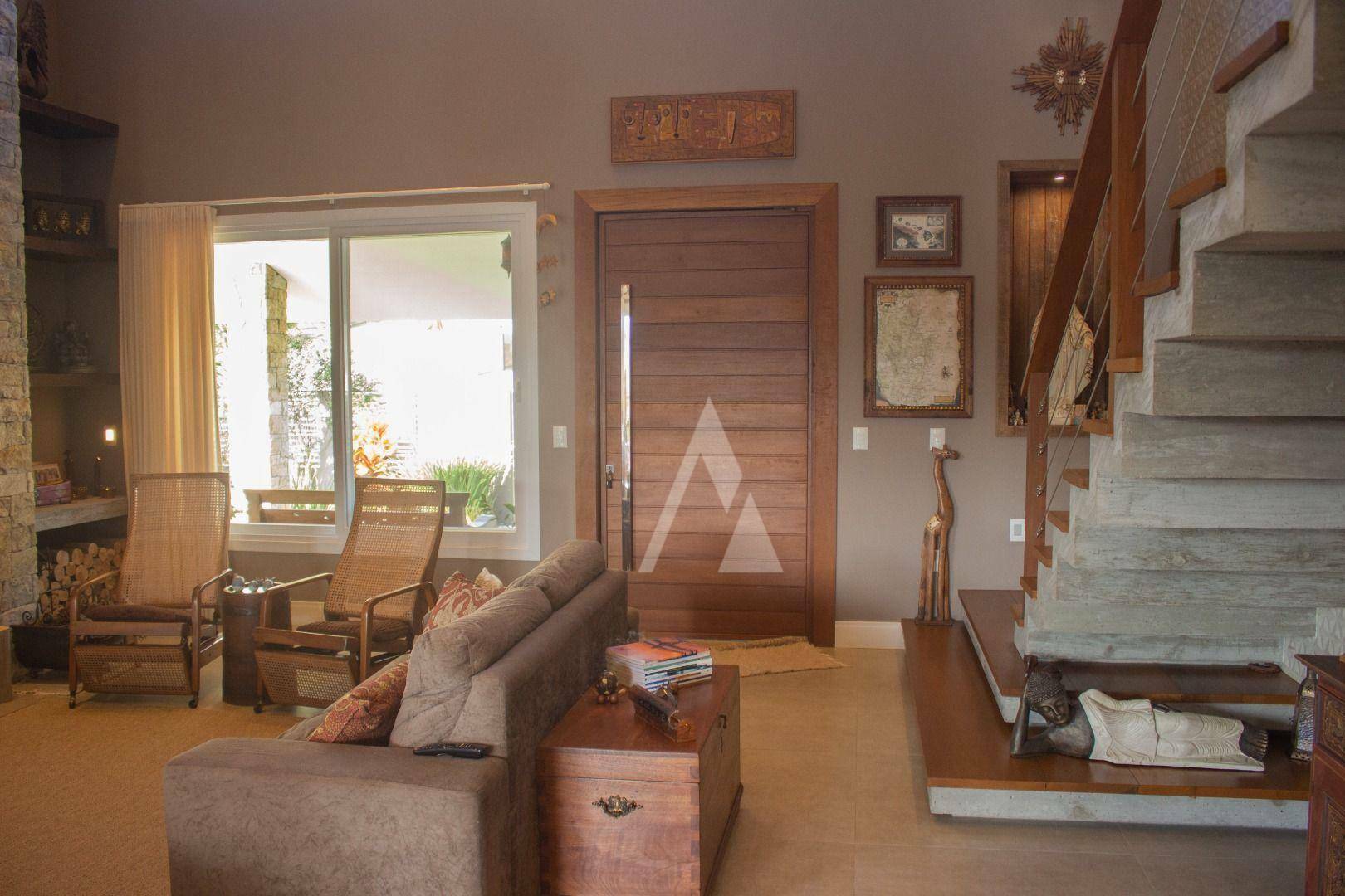 Casa à venda com 3 quartos, 222m² - Foto 5