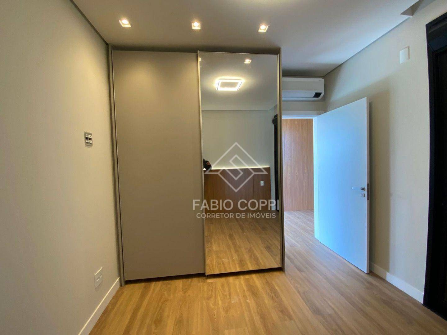 Casa de Condomínio à venda com 4 quartos, 383m² - Foto 13
