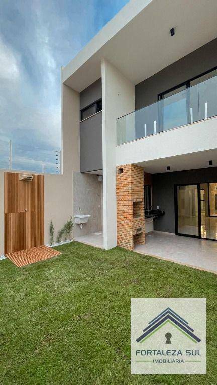 Casa à venda com 4 quartos, 134m² - Foto 2