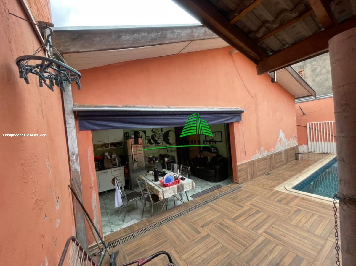 Casa à venda com 4 quartos, 250m² - Foto 6