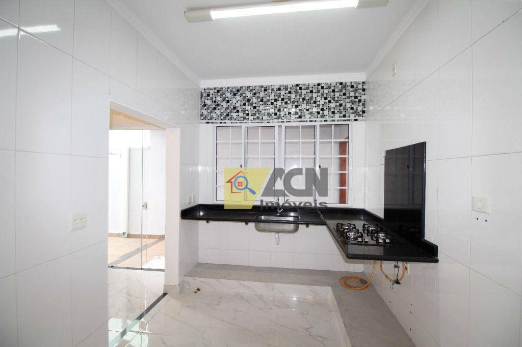 Casa à venda com 3 quartos, 180m² - Foto 13