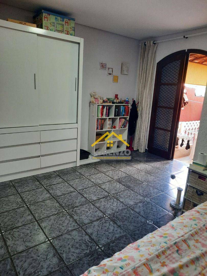 Sobrado à venda com 3 quartos, 220m² - Foto 9