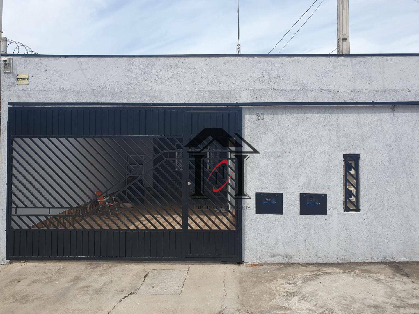 Casa para alugar com 2 quartos, 150m² - Foto 1