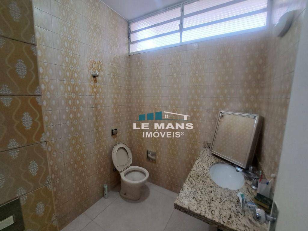 Casa para alugar com 3 quartos, 202m² - Foto 23