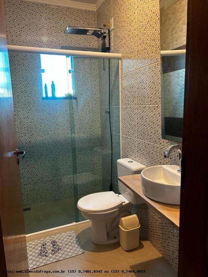 Casa à venda com 3 quartos, 221m² - Foto 31