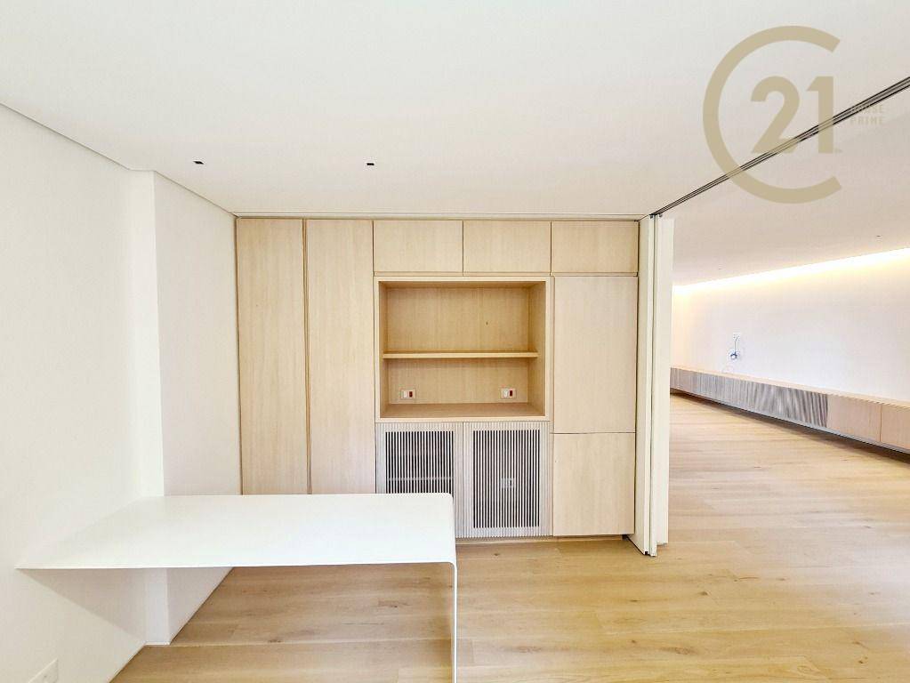 Apartamento à venda com 3 quartos, 211m² - Foto 34