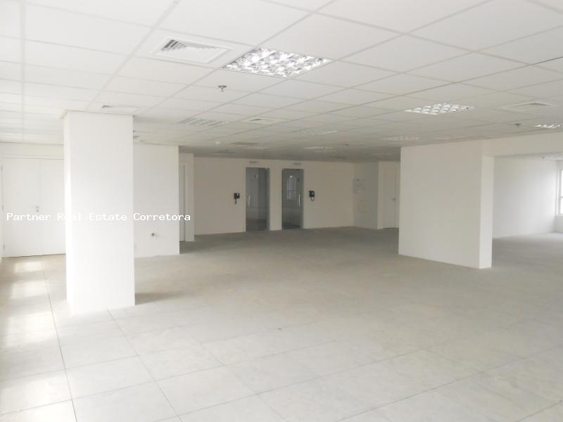 Conjunto Comercial-Sala à venda com 1 quarto, 252m² - Foto 36