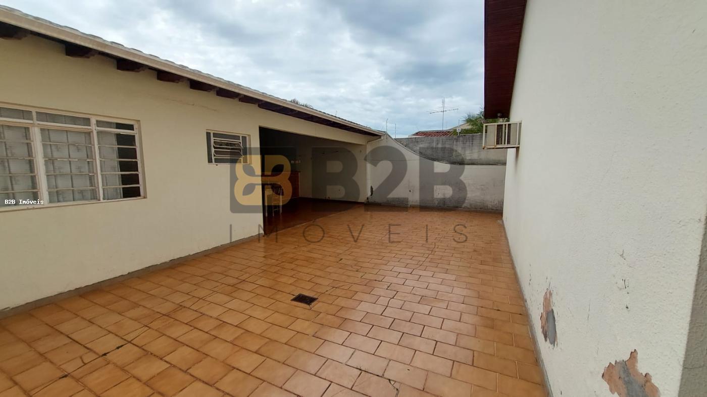 Casa à venda com 5 quartos, 266m² - Foto 24