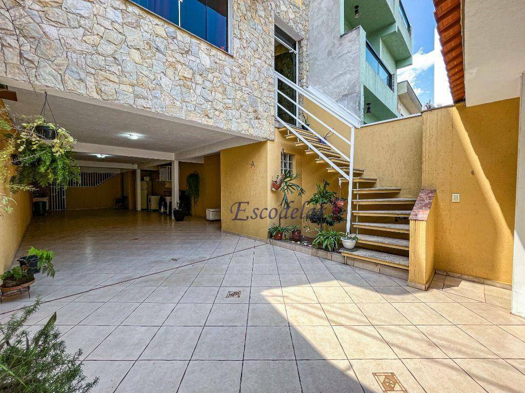 Sobrado à venda com 4 quartos, 206m² - Foto 4