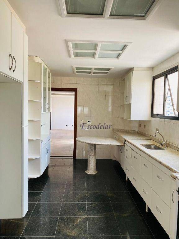 Apartamento à venda com 4 quartos, 207m² - Foto 6