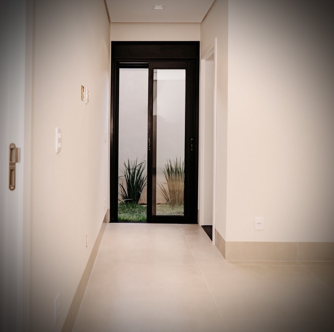 Casa de Condomínio à venda com 3 quartos, 165m² - Foto 4