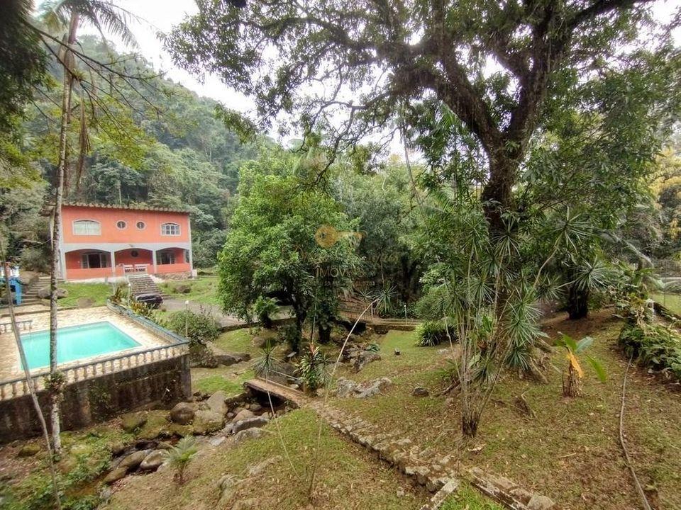 Casa à venda com 4 quartos, 2992m² - Foto 2
