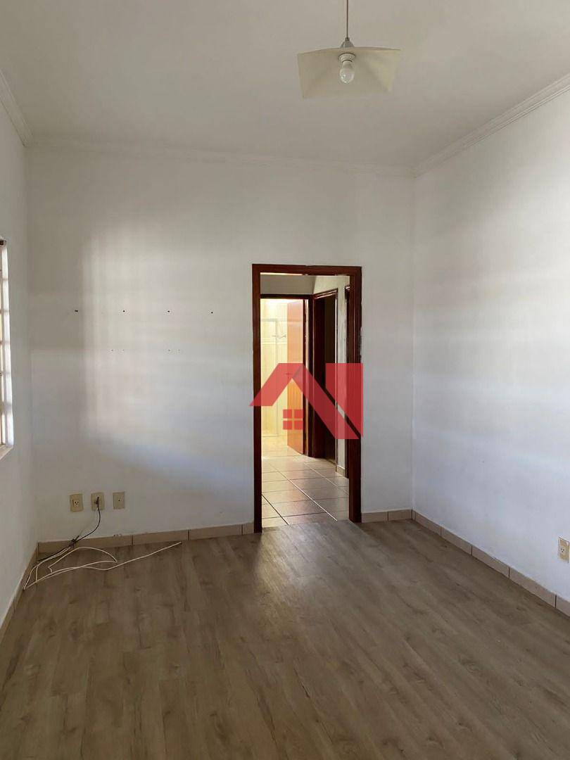 Casa à venda com 3 quartos, 107m² - Foto 12