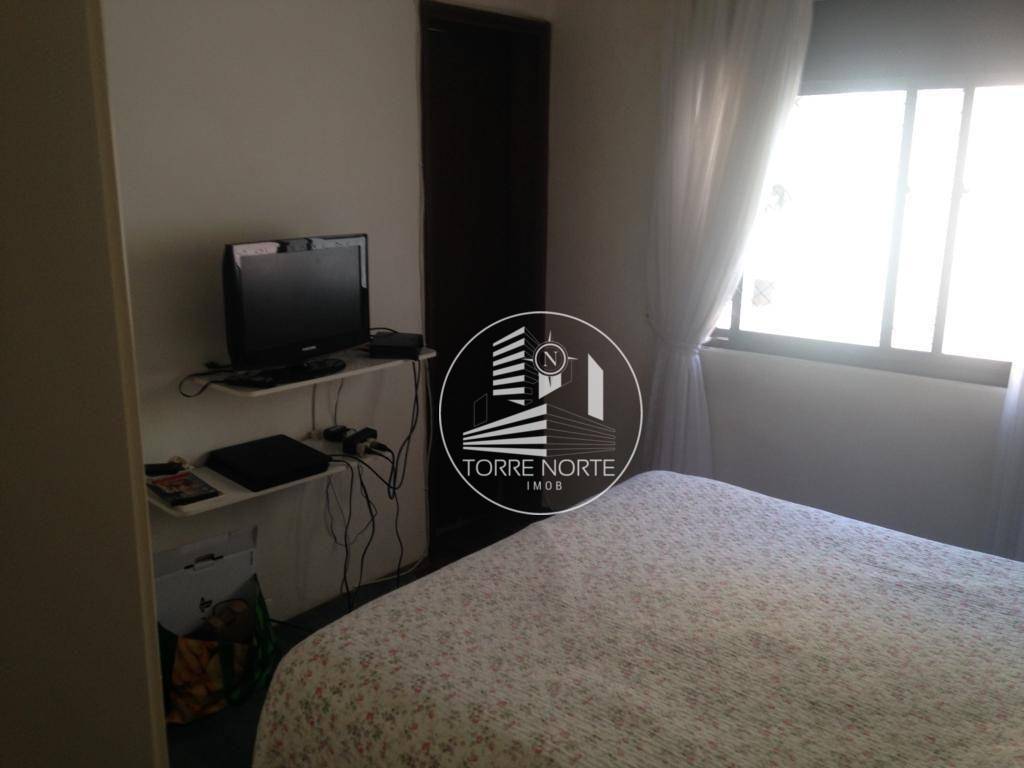 Apartamento à venda com 4 quartos, 194m² - Foto 3