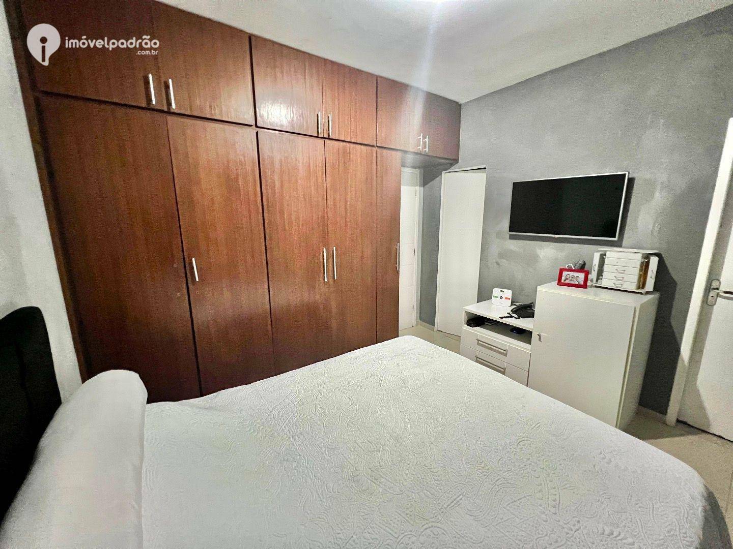 Casa à venda com 3 quartos, 180m² - Foto 14