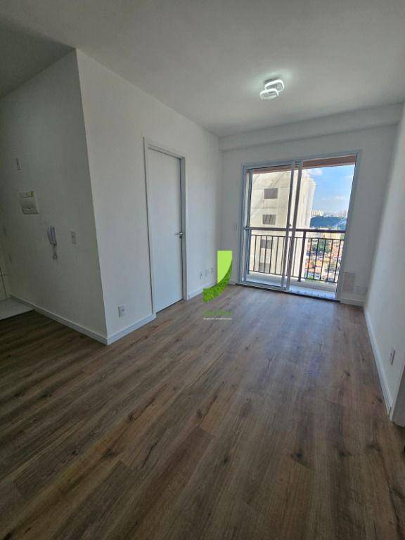 Apartamento para alugar com 2 quartos, 39m² - Foto 4