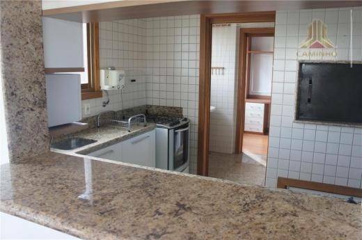 Apartamento à venda com 3 quartos, 153m² - Foto 8