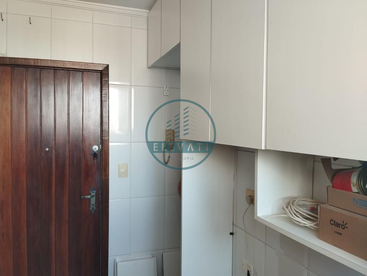 Apartamento à venda com 3 quartos, 93m² - Foto 13