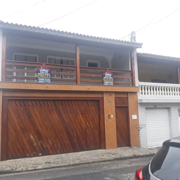 Sobrado à venda com 3 quartos, 300m² - Foto 1