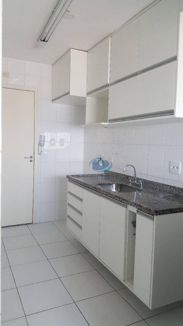 Apartamento à venda com 2 quartos, 68m² - Foto 5