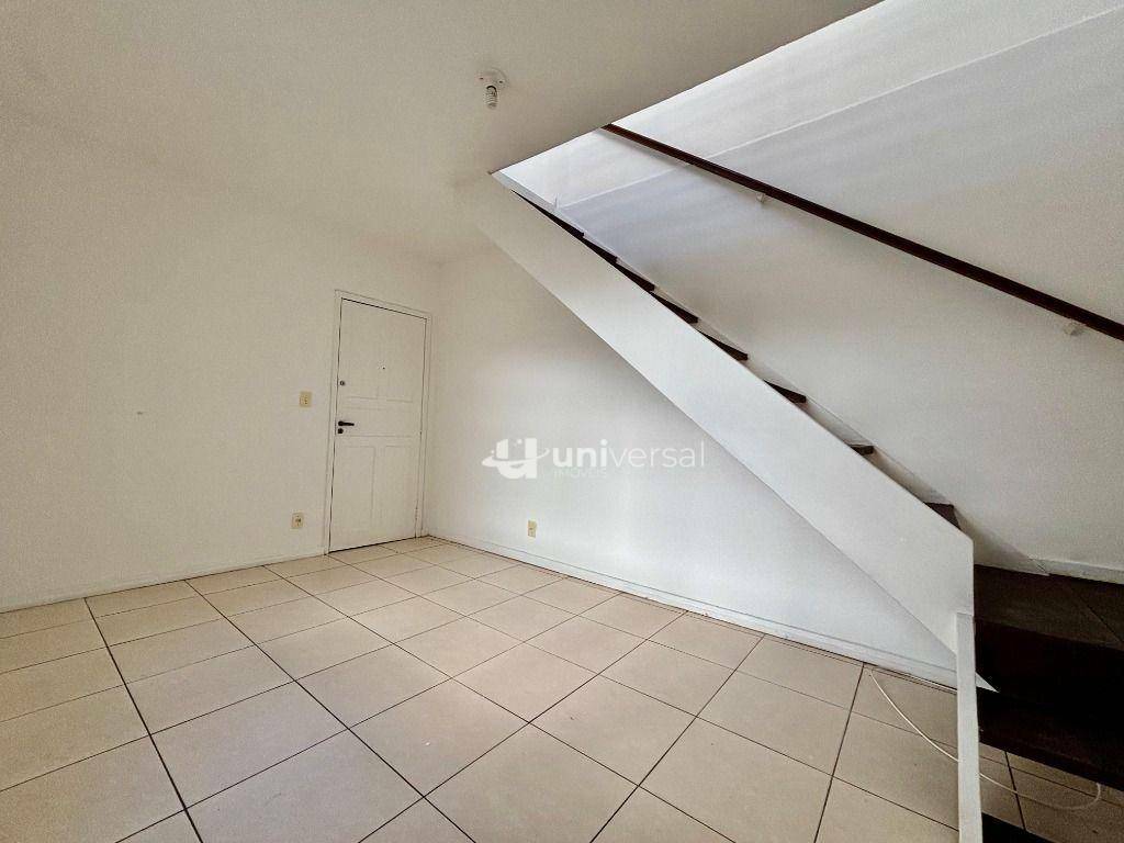 Cobertura à venda com 3 quartos, 102m² - Foto 4