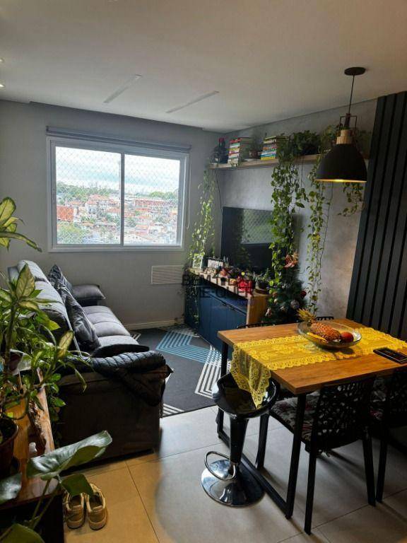 Apartamento à venda com 2 quartos, 40m² - Foto 4