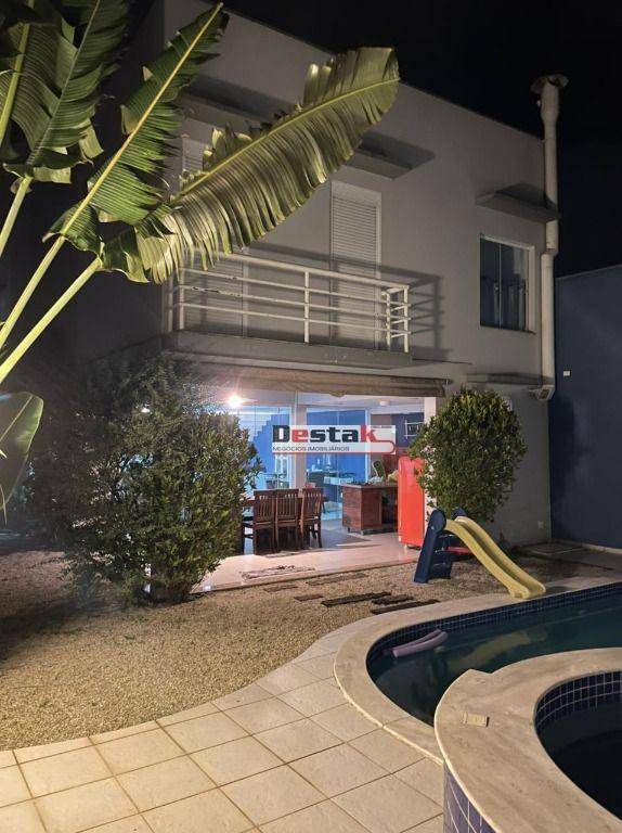 Sobrado, 3 quartos, 215 m² - Foto 4