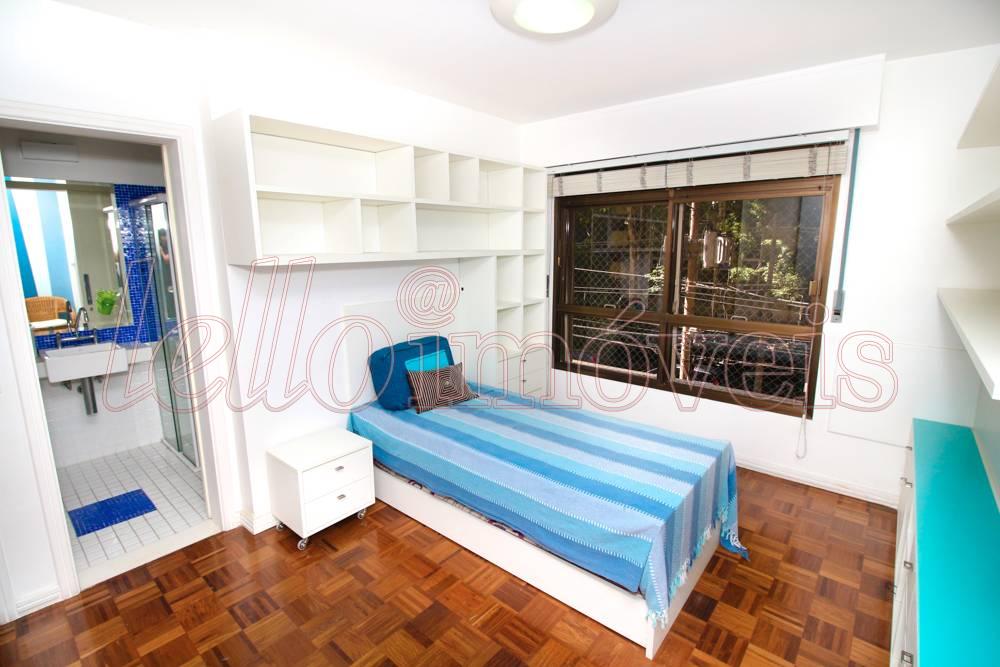 Apartamento à venda com 3 quartos, 240m² - Foto 11