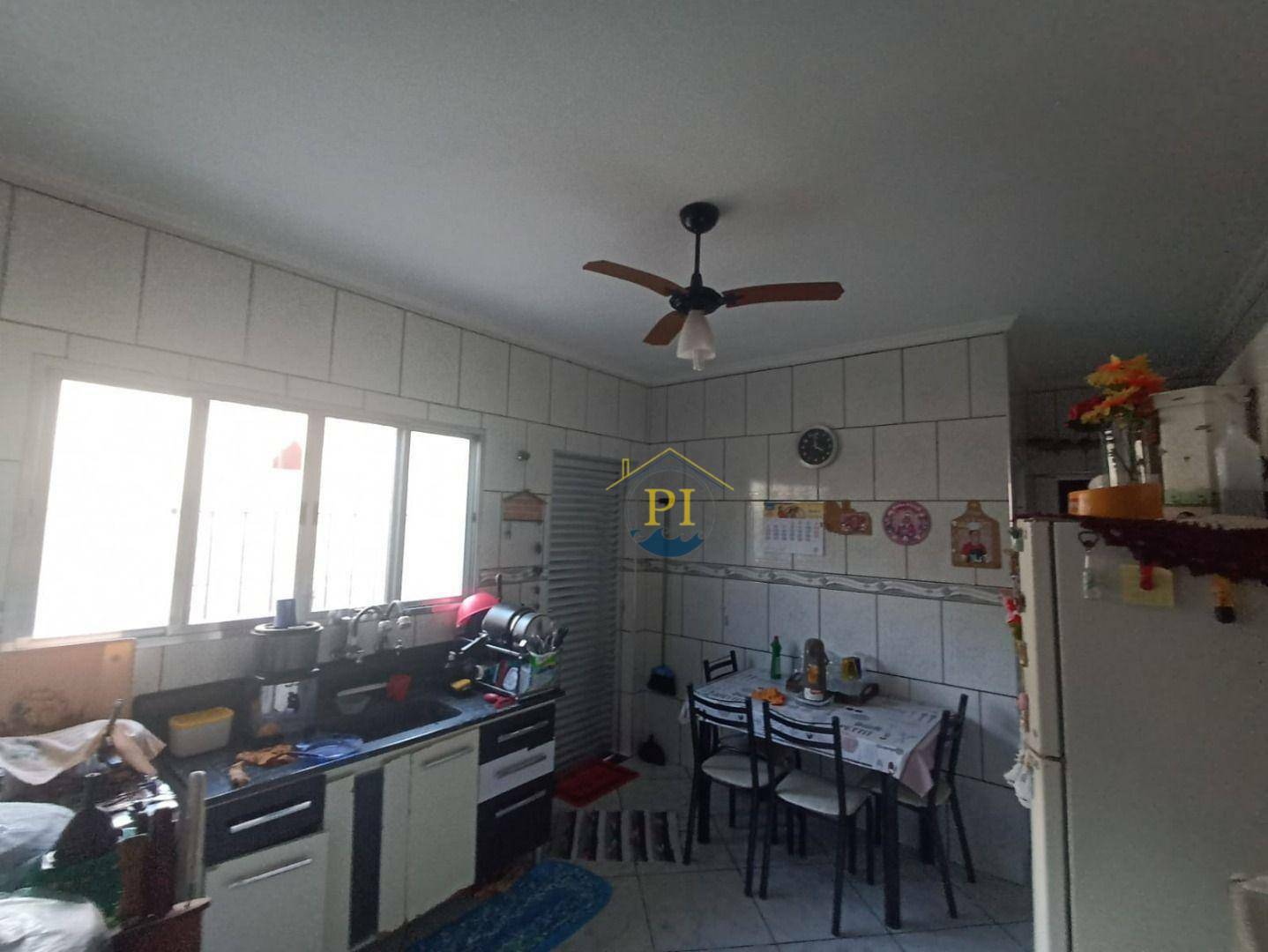 Casa à venda com 2 quartos, 75m² - Foto 12