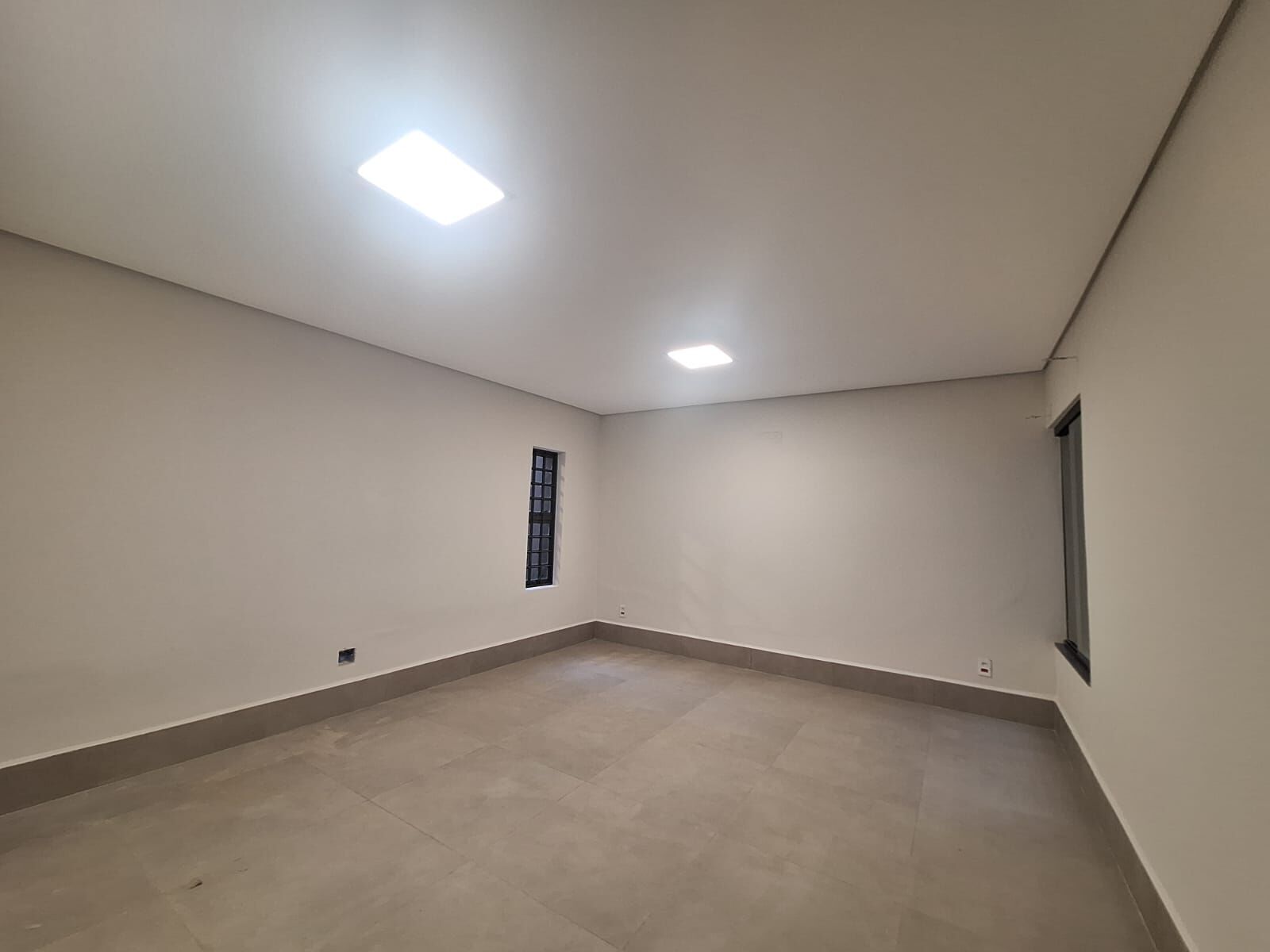 Depósito-Galpão-Armazém para alugar com 5 quartos, 330m² - Foto 24