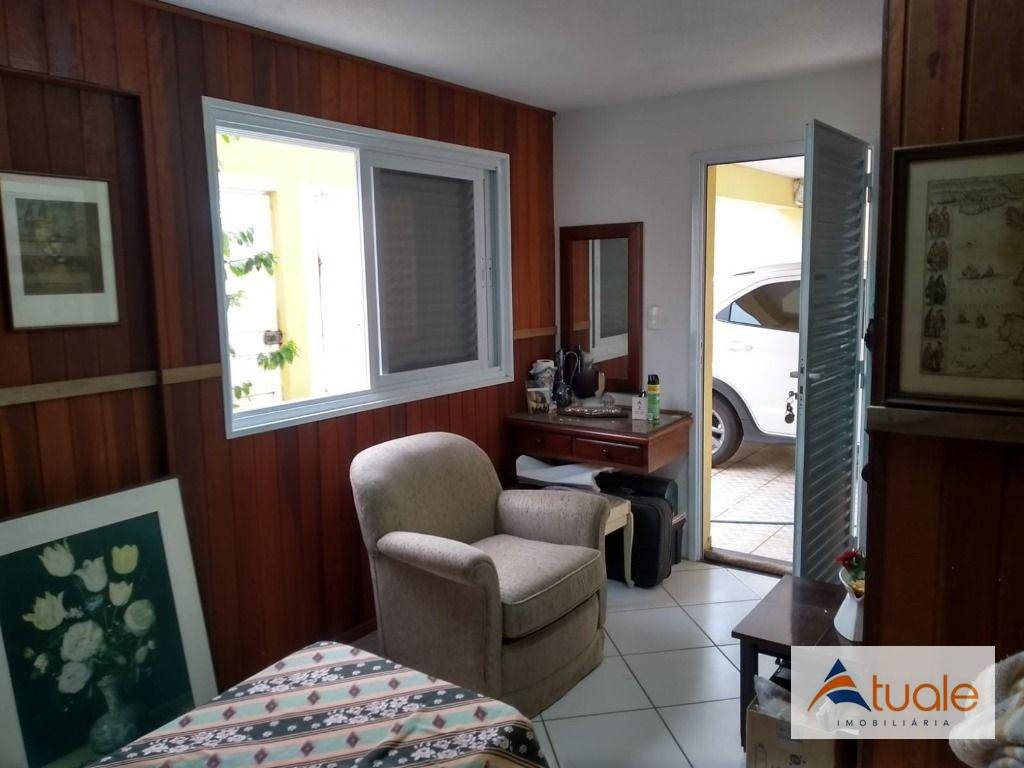 Casa à venda com 4 quartos, 207m² - Foto 2